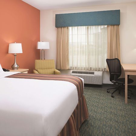 La Quinta By Wyndham Grand Forks Hotel Kültér fotó