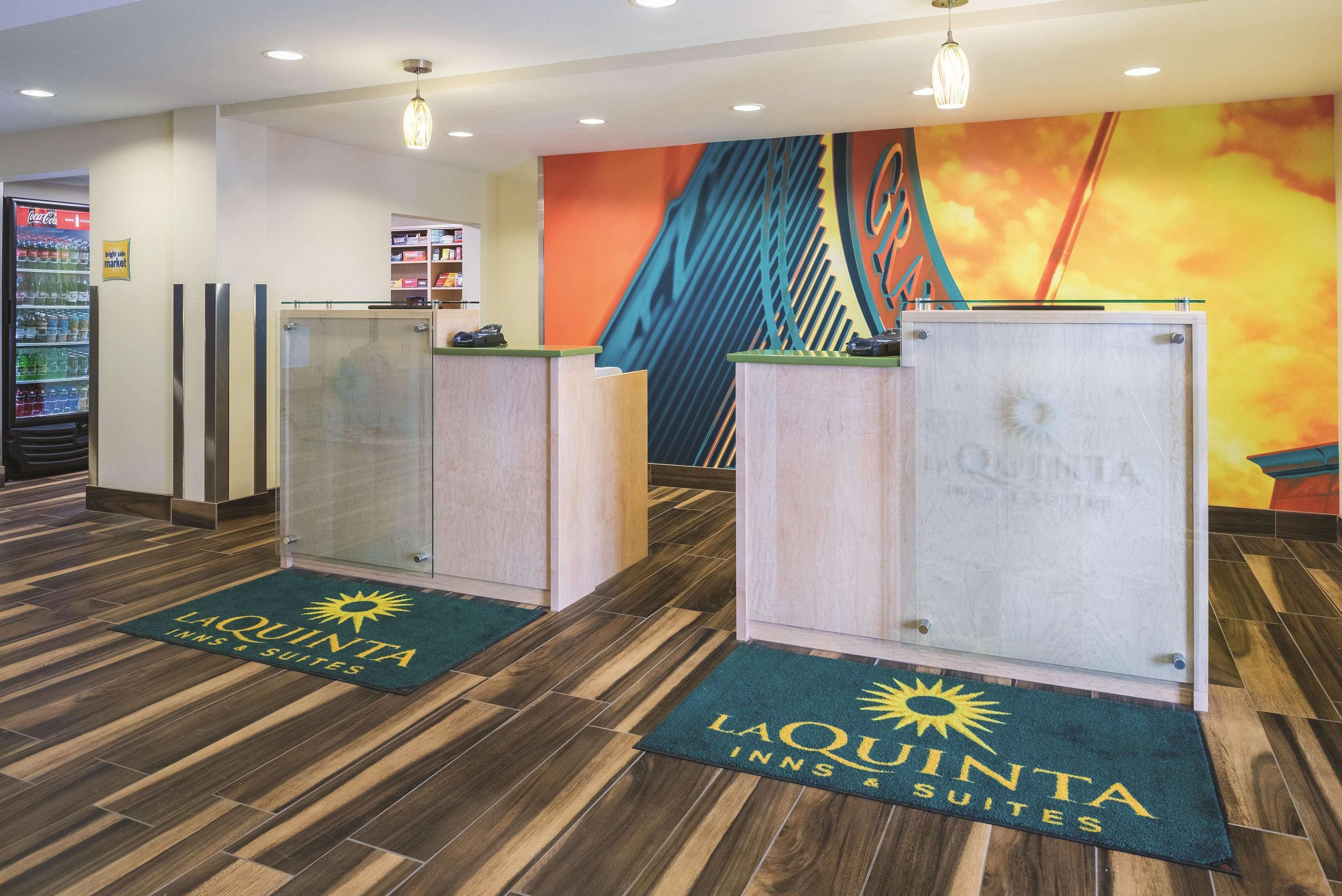 La Quinta By Wyndham Grand Forks Hotel Kültér fotó